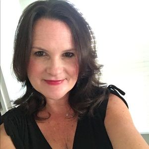 Meet your Posher, Felicia